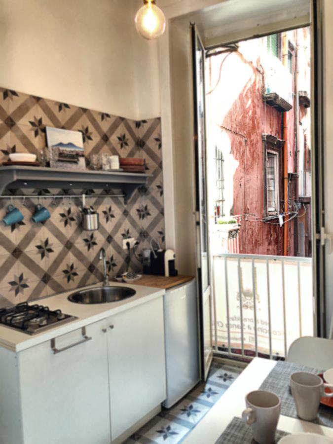 B&B Il Balconcino A Santa Chiara Νάπολη Εξωτερικό φωτογραφία
