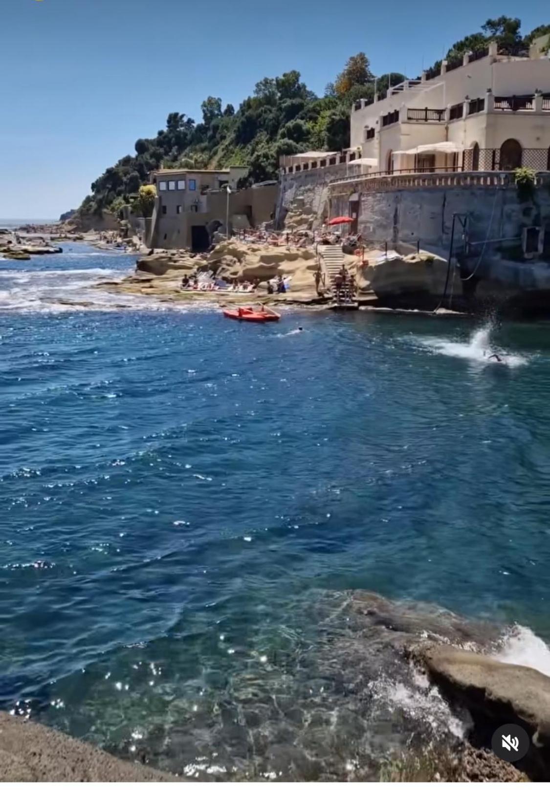 B&B Il Balconcino A Santa Chiara Νάπολη Εξωτερικό φωτογραφία