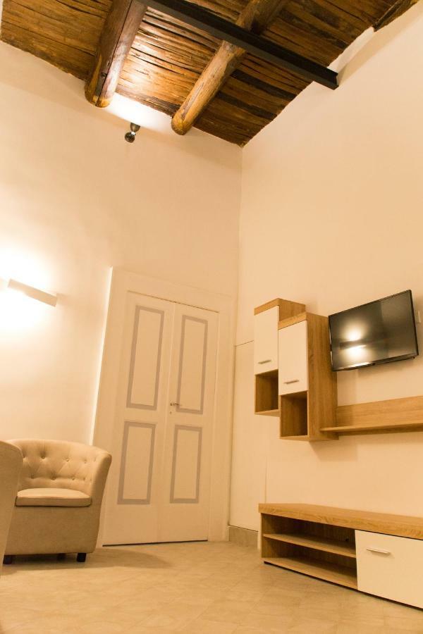 B&B Il Balconcino A Santa Chiara Νάπολη Εξωτερικό φωτογραφία