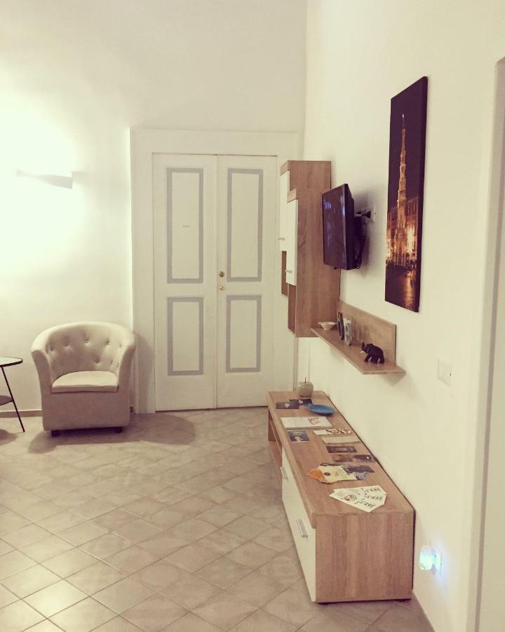 B&B Il Balconcino A Santa Chiara Νάπολη Εξωτερικό φωτογραφία