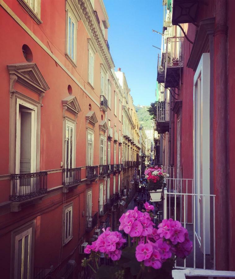 B&B Il Balconcino A Santa Chiara Νάπολη Εξωτερικό φωτογραφία